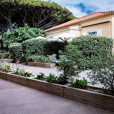 Hotel Beau Rivage Le Lavandou Exterior foto