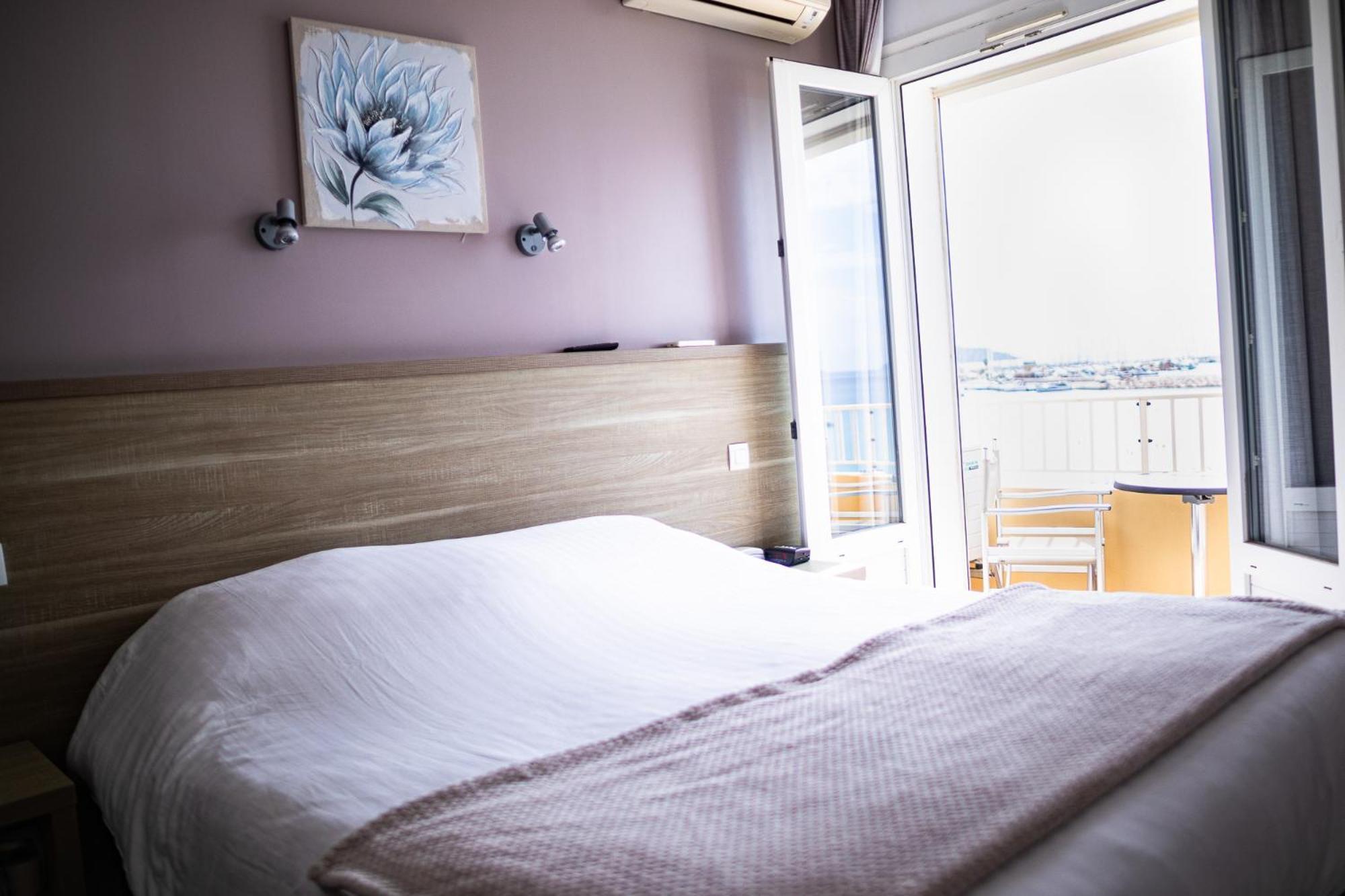 Hotel Beau Rivage Le Lavandou Exterior foto